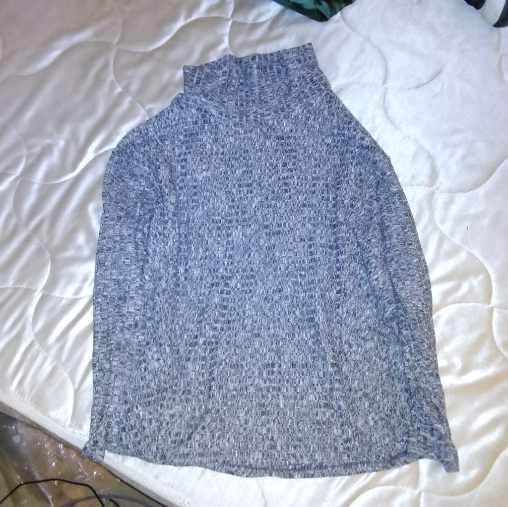 Turtle Neck Pullover